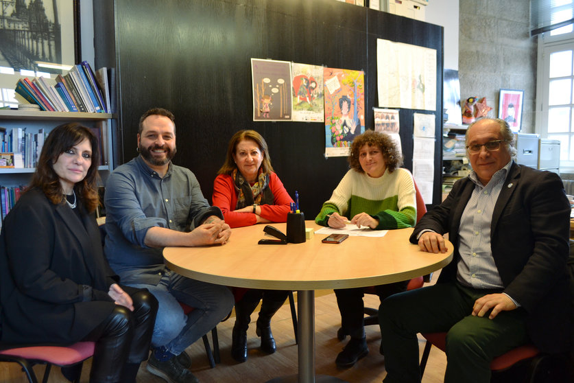 Reunión de Goretti Sanmartín con Hostelería Compostela