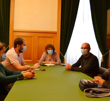 Reuni&oacute;n BNG co comit&eacute; de Tralusa