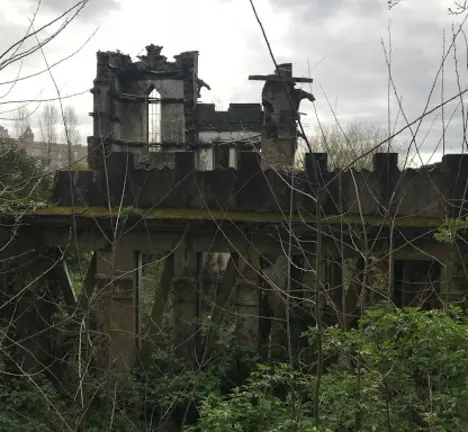 Deterioraci&oacute;n no Palacete da Finca do Espi&ntilde;o