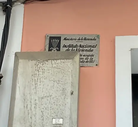 Escudo na r&uacute;a dos Concheiros