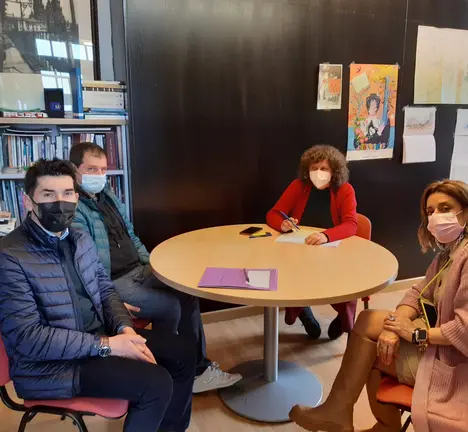 Reuni&oacute;n do BNG coa asociaci&oacute;n Porta Norte Compostela