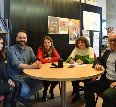 Reuni&oacute;n de Goretti Sanmart&iacute;n con Hosteler&iacute;a Compostela