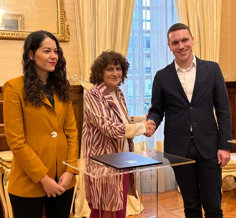 Mar&iacute;a Rozas, Goretti Sanmart&iacute;n e Aitor Bouza